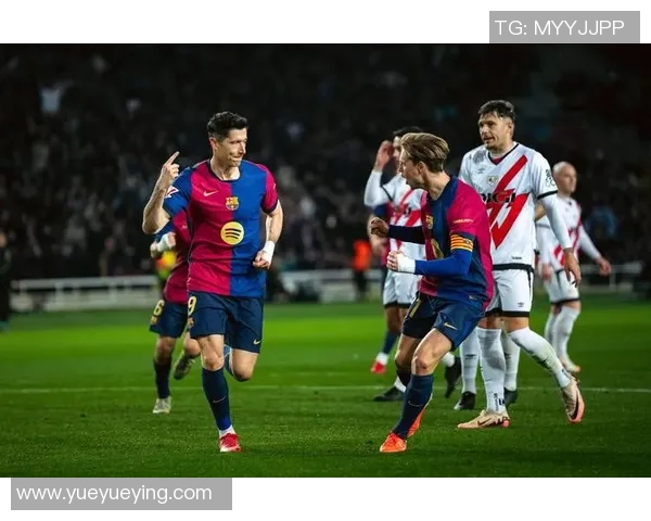 明星球员表现分析:莱万多夫斯基进球解析